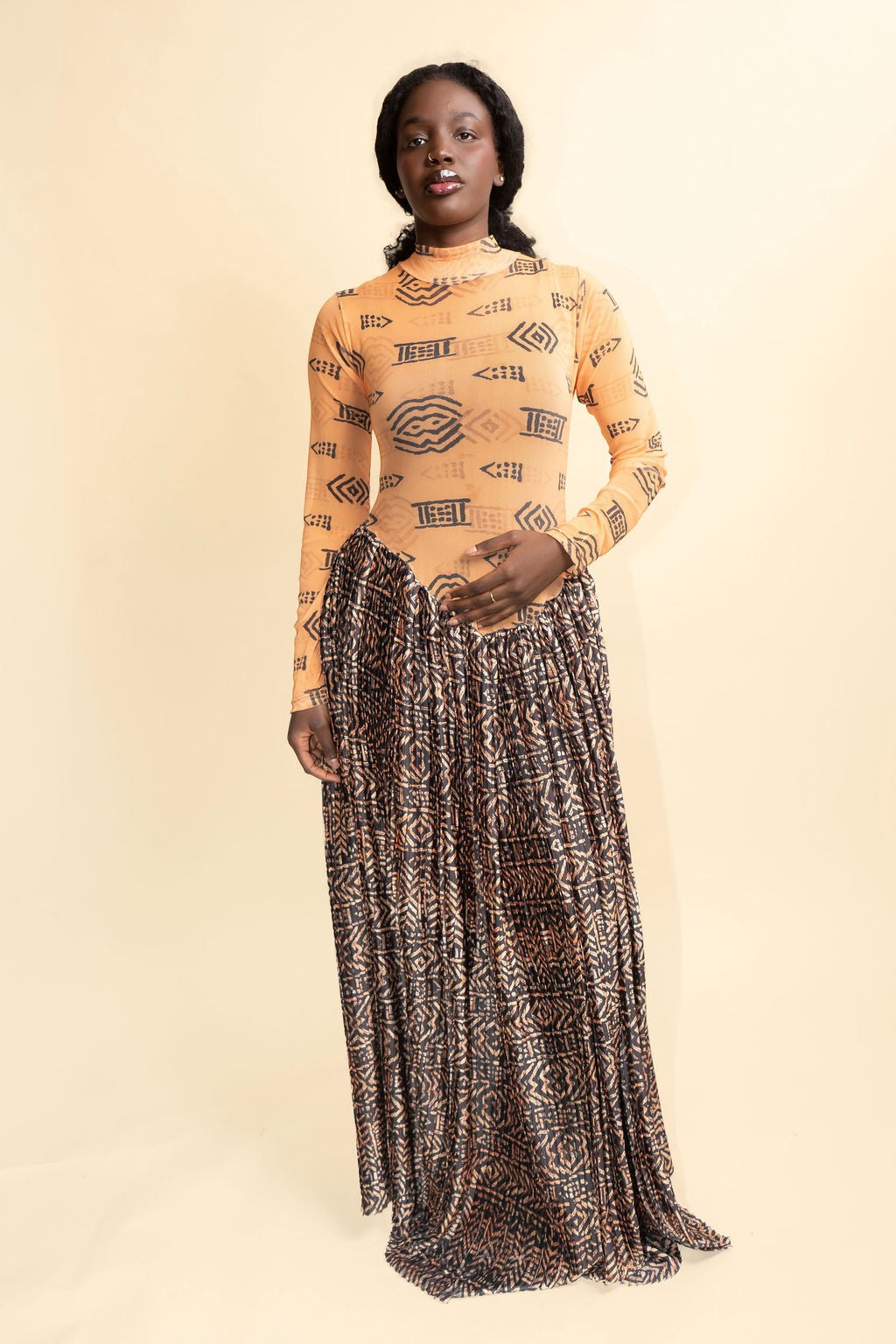 Robe fine crêpe géométrique